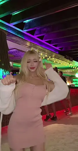 어머 마지막에 나한테 손짓한거 지금 봄 🫣