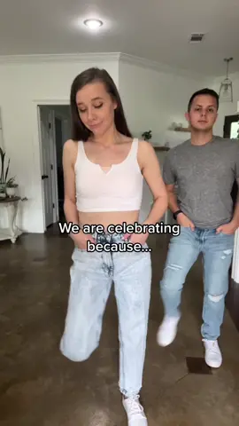 Hi to all of our new friends 🥰 #couple #couplestiktok #couplesoftiktok #tiktokcouple #married #marriedlife #husbandwife #husbandandwife #husbandwifecomedy #tiktokcouple #couples #couplecomedy #couplescomedy 