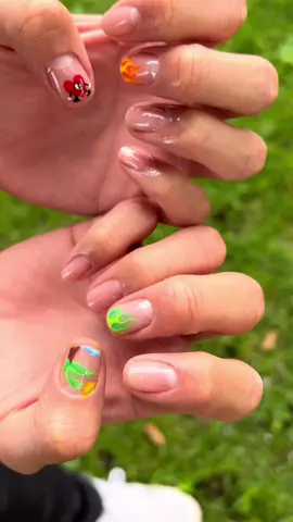 <333  #fyp #chicago #mani #badbunny #manicure #fypシ #foryoupage #nailart #unveranosinti 