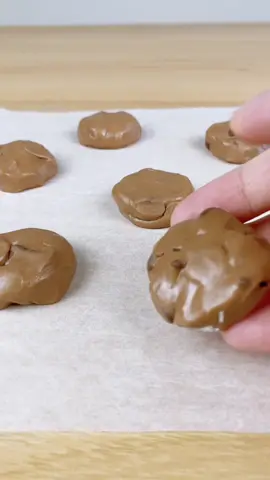 @nhjnhm 님에게 회신 에어프라이어로 구우면 진짜 초코칩 쿠키 같아요 Air Fryer Chocolate Chip Cookies 🍪🍪🍪 #초코칩쿠키 #초콜릿쿠키 #에어프라이어 #홈베이킹 #틱톡푸드 #cookies #chocolatechipcookies #airfryer #baking #EasyRecipe #fyp #viral