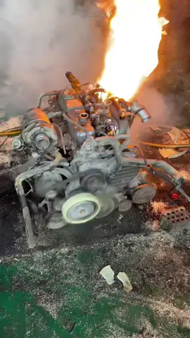 The engine caught fire, can it still be used???#excavator #excavationlife #engine #engineparts #fyp 