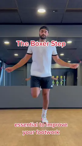 #boxing #footwork #jumprope #boxerstep #mma #kickboxing #muaythai #fighter #Fitness #gym #motivation #viral #fy #fyp