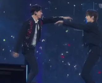 Hee and Hoon 🫶🏻 #heehoon #fyp #permissiontodance 