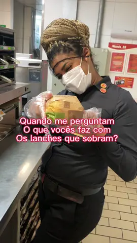 Kkkkk simples assim kkkk sqn gente temos que descartar tudo mao reaprovetamos nadaaaaa !!!!!! #bk #burgerking #trabalho #cliente #trampo 
