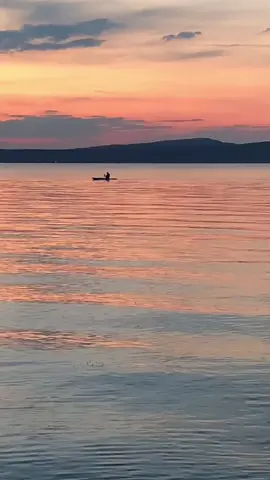 Might just be my favourite lake video 