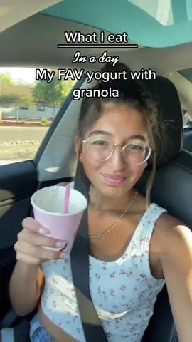 i ate too much bread so I was too full for cheesecake :( #whatieatinaday #wieiad #OLAFLEX #food