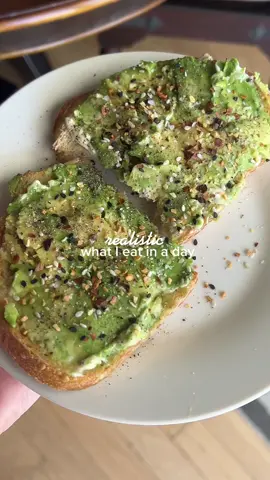 my relationship with food is so much better now🥺 also trying to build back up my appetite that my ssri just totally killed 🤍
