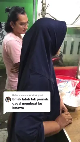 Membalas @Anak Angkat makan bakso aje ngelawak… maap tiktok agak kelewatan nih emak gw😂🙏🏻