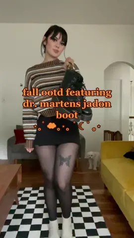 fall ootd featuring @Dr. Martens Jadon boot 🤎 #drmartens #drmartensofficial #drmartensoutfits #drmartensstyle #drmartensjadon #jadon #docmartens #falloutfits #OOTD #grwm #gilmoregirls #fall #platformshoes #outfitinspo #falloutfitinspo #fyp 