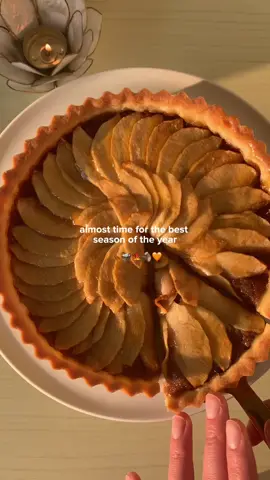 my soul comes alive in autumn 🍂 #fyp #fall #autumn #cosy #bake #baking
