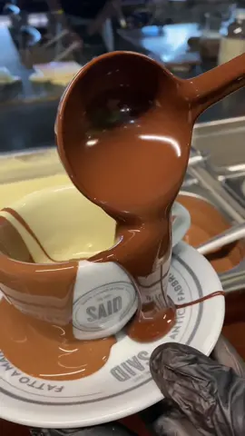 Said Dal 1923 is chocolate heaven 😍 they do more than just a cheesecake 🍫 #saiddal1923 #saintsebastien #chocolate #chocolatelover #sweets #chocolatecake #dessert 