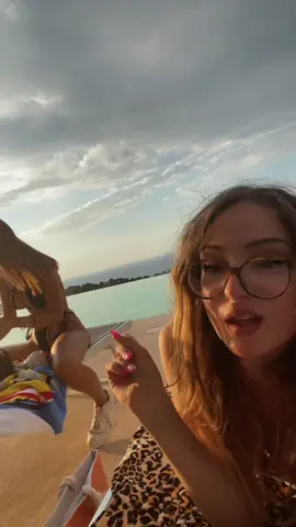 sono in piscina tiktok non bannatci grazieee #swimmingpool #Summer #fyp #fy #virale @ICY SUBZERO