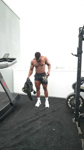 Physique Update. Link in my bio! 👊🏾