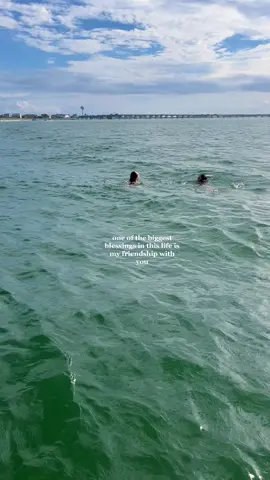 This friendship 🤍 #ocean #ocnj #boat #friendship #femalefriends #bestfriend