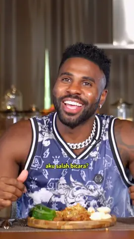 @Jason Derulo eats Indonesia’s most popular dish @Savaya Bali #jiggletobali #enakordenak 