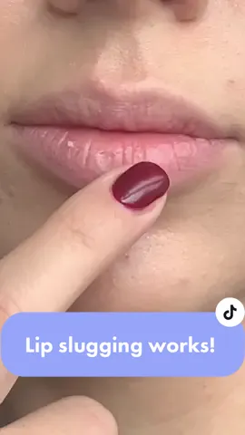 Barely use lip balm after discovering this hack #lipslugging #beautyinatik #drylips #drylipshack 