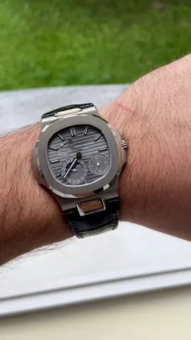 This Nautilus 5712G dressed in white gold is pure class 🤵🏻‍♂️#chrono24 #patekphilippe #nautilus #gospring❤️ #watchlover #fyp  