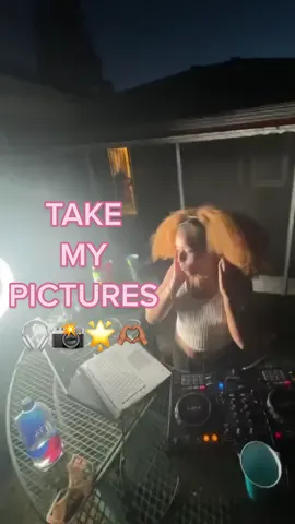 on my dj 💩 #blackgirlsvlog #takemypicture #beginnerdjs 
