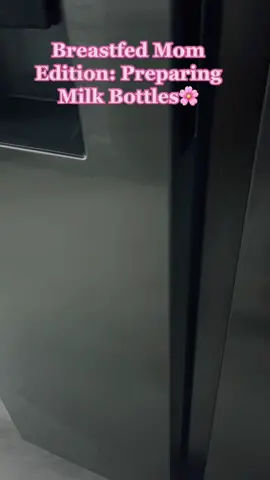 Preparing extra bottles for my husband because my mother & father in law coming down early to visit today while im at work. #breastfed #makingmilk #breastfeedingmom #breastfeedingisnatural #breastfeedingmommy #breastfedbabe #pumpingmom #pumpingsession #breastpump #momcontent #momtok #content #mamaof2