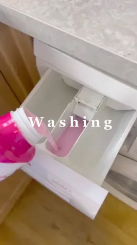 trying the new @cleanwithpinkstuff fabric conditioner 💖 #cleantokuk #homewithchloex #cleaningmotivation #CleanTok #asmrcleaning 
