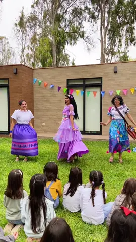 Encantando muchísimas celebraciones, Mirabel, Isabela y Luisa las favoritas de las princesas de la casa   #encanto #familiamadrigal #mirabel #Isabela #animacionperu #showinfantilencanto #showinfantil #fiestaencanto #showdeencanto 
