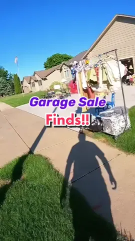 Follow For More Garage Sale Finds!! #garagesale #garagesalefinds #thriftersifter #resell #reseller #fliplife #toppertoys #gogodolls #fenton #fentonglass #uranium #uraniumglass