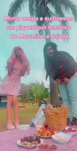 @Mads e eu não superamos o fim de Adventure Time 💙💛💘🖤 #fy #foryou #cosplay #picnic #bubbline #adventuretime #horadeaventura #marceline #princesajujuba #piquenique 