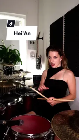 Anzeige | Can‘t get out of my skin @heianofficial 🦋 I'm always looking for new bands & I am very excited about! Check them out babes! 🦋🫶🏼 #metal#drumcover#fy#fyp#fürdich#viral#heian#music#musician#femaledrummer#drummergirl