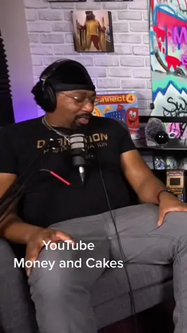 Cakes always hating on Moneys pooping habits 😂 #moneyandcakes #comedy #reels #shorts #podcast #funny #poop #fart #jokes #youtube #podcastclips 