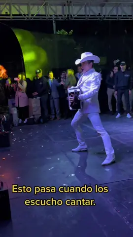 Cuando la gente se conecta conmigo todo fluye. #belen #boyaca #show #conciertos #corridos #norteña #colombia #musica