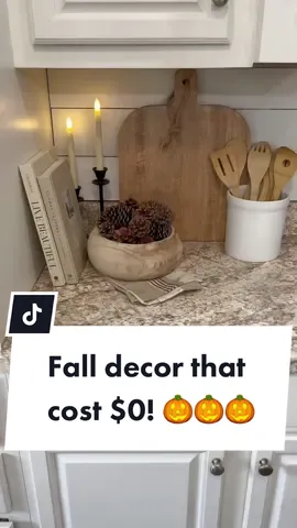 I love using Pinecones for fall #kitchendecorideas #pinecones #falldecorating #falldecor #fallhome #fallhomedecor #falldecorideas #falldecoration