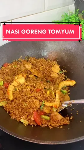 Resep nasi goreng tomyam pakai bumbu perendah tomyam dari @adabi_indonesia simpel tapi enak #nasigoreng #nasigorengtomyam #resepnasigoreng #resepnasigorengtomyam #nasigorengsimple #nasigorengseafood #nasigorengviral 