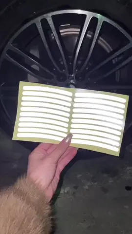 Set 20 miếng dán phản quang 7 màu , chiếu đèn vào tí là sáng rực lên luôn#xuhuong #tiktokshop #phukienxe