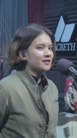 Paano kung yung kaibigan mo may gusto pala sayo, papayagan mo ba syang manligaw? Ion from similar sky. @Similar Sky #similarsky #rakista #fyp #fypシ #rakistaradio #rakistalive