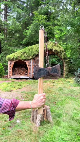 The flail axe 2.0 a.k.a. Flax: the next generation. New and improved with a handle twice as long as the chain for increased saftey. The flax maximizes kinetic energy and eliminates the impact force transfered to the swingers hand #DIY #handmade #tools #invention #art