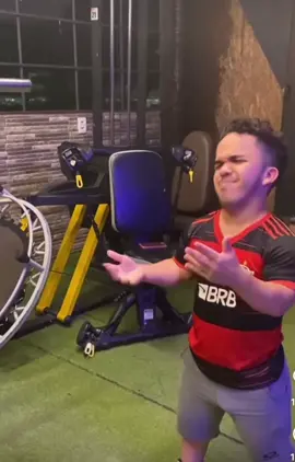 Top guy 😀. #nooffence #justforfun #humor #trending #littleman #foryoupage #SuperShow #fypシ #gym #struggleisreal 