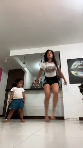 Hoy estoy de niñera🥰