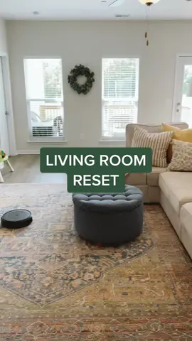 Clean up with me while the kids are at school! 🏃🏼‍♀️🏃🏼‍♀️ #asmr #asmrsounds #satisfyingvideo #cleanwithme #livingroomcleaning #livingroomcleanup #motivation #monivation #pickupwithme #livingroomreset #resetwithme #momlife #seritoninboost 