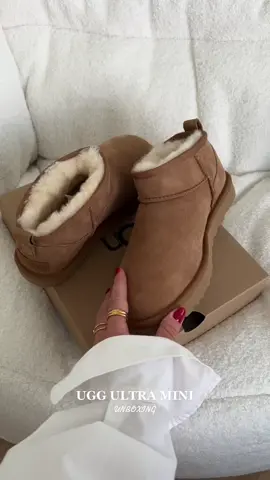 UGG CLASSIC ULTRA  MINI - UNBOXING #ugg #uggmini #uggunboxing #fallfashion #falltrends 