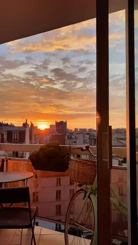 Sunsets in Paris >>>>