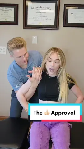 The 👍🏻 approval at the end 😂 #chiropractor #backpain #headache #stlchiro #adjustment #backcracking #headacherelief #stlouismo #sciatica 