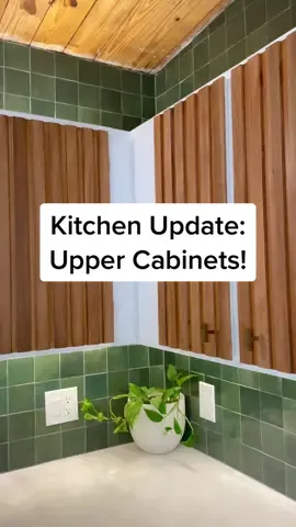 Okay it’s starting to look like an actual kitchen?! 🥹✨ #DIY #beforeandafter #kitchenmakeover #kitchenremodel #kitchenrenovation #midcentury #midcenturymodern #vintagekitchen #kitchendiy 