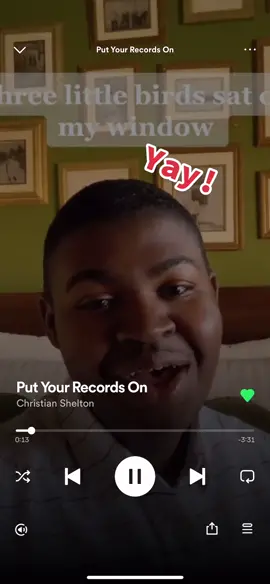 Literally my favorite thing ever!!! Tell me if yours syncs too!! #putyourrecordson #christianshelton #fyp #singer #canvas #newmusic #calm #foryou #trendingmusic #viral #trending #newartist