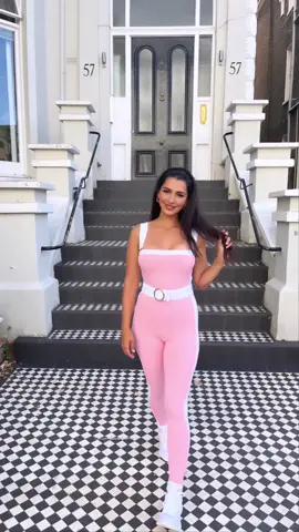 How to style your SAÏA London yoga mat bag 😍💖 we are obsessed with this outfit combo: @saialondon Teal yoga mat bag and Dusty Pink Muse Yoga Mat paired with @alexandramiro Whitney jumpsuit in pink 🌸 Tell us, how do you style yours? Tag us to get featured!   #yoga #yogagirl #yogaflow #londonyoga #london #londonlife #londontiktok #yogapants #yogaoutfit #outfit #pink #yogaday #yogalover #autumnfashion #saialondon #yogamatgoals #yogamat #yogamatbag #Fitness #FitTok #fitcheck #Fitness #fitnessmotivation #motivation #inspiration #fashion #fashiontiktok #luxury #luxurylife