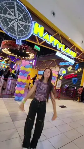 Vive una #DiversionExtrema en #HappylandAdventure 🤸🏻‍♂️ y diviértete como @Alexia Barnechea y @Brando Gallesi Te esperamos en en #MallplazaComas #MallAventuraSantaAnita y #RealPlazaChiclayo #peru 