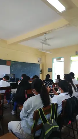 #foryou #schoolprank #foryourpage