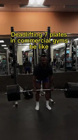 Just casually pull 675 no biggie #fyp #FitTok #GymTok 