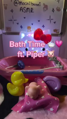 The cleanest piggy around! 🧼💗 #asmr #asmrsounds  #asmrvideo  #asmrsquishy #asmrmochi #asmranimals #asmrpig #asmrroleplay #asmrtoy #bath #bubble bath #asmrbath
