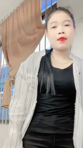 #អត់ឆ្ងាញ់ផង☹️ពិបាកលេបខ្លាំងណាស់ពុក😅#fyp #딸기 #តាកែវស្រុកកំណើតខ្ញុំ🇰🇭♥️ 