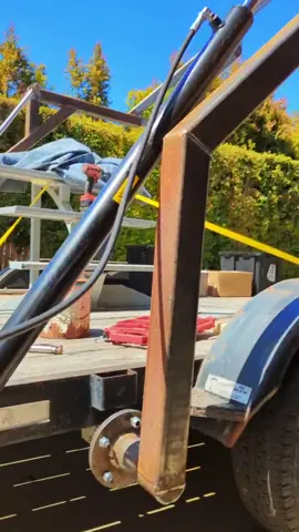 Hydraulic crane! #burningman #artproject #crane #hydraulics #welder #fabricator